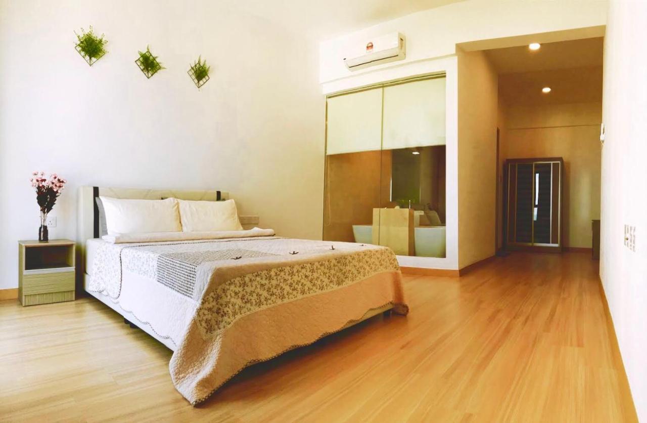 Luxury Seaview Family Suite By Little Cabin Τζωρτζ Τάουν Εξωτερικό φωτογραφία